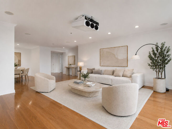 Property Photo: 10724 Wilshire Blvd CA 90024