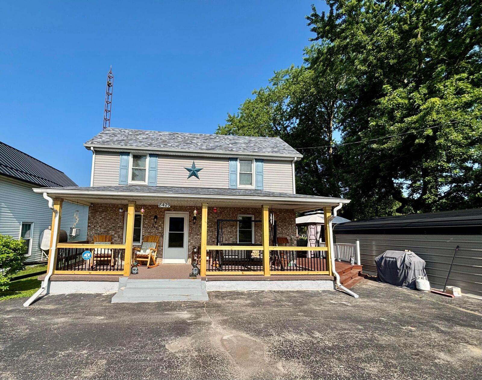 Property Photo: 8429 East NW Street OH 43142