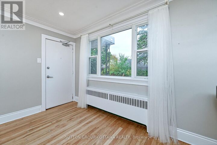 Property Photo: 154-156 Dagmar Avenue ON K1L 5T2