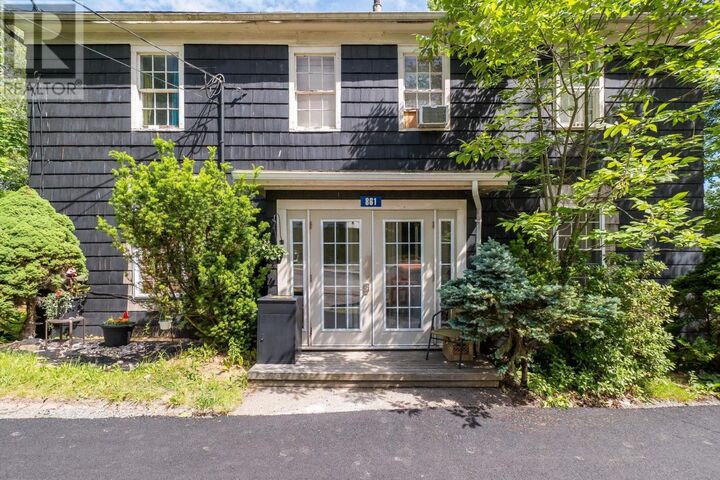 861 King Street — photo 1