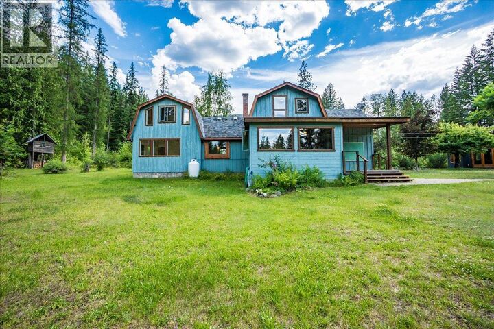 Property Photo: 6042 Woodward Road BC V0G 2G0