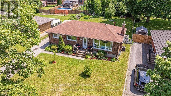 Property Photo:  212 King Edward Avenue  ON N5Z 3T7 