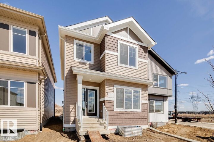 305 Edgemont Drive NW — photo 1