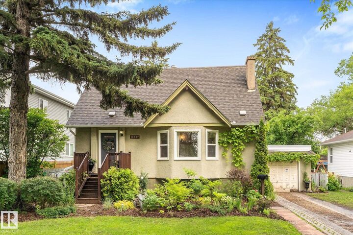 Property Photo:  10947 116 Street NW  AB T5H 3M7 
