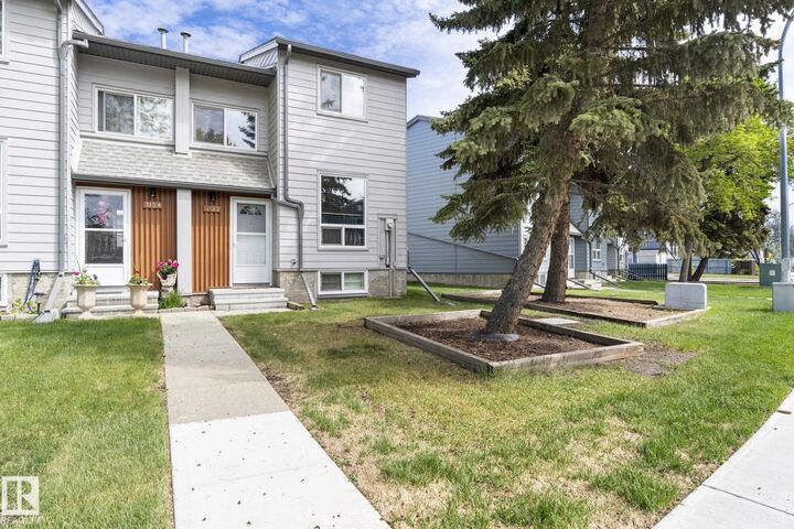 Property Photo: 3122 142 Avenue NW AB T5Y 1H2