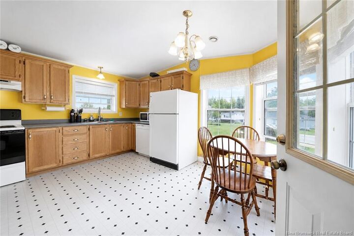 Property Photo:  10 Dorothy Street  NB E4L 2Z3 