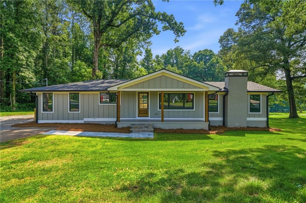 Property Photo:  1528 New Light Road  GA 30115 