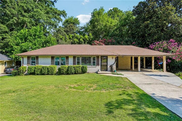 Property Photo: 2410 Arrow Circle GA 30341