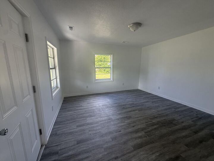 Property Photo:  617 Ehrich Avenue  AL 35740 