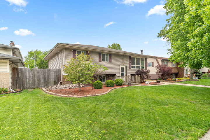 Property Photo:  9138 Southmoor Avenue  IN 46322 