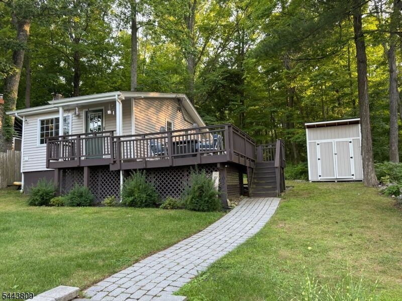 Property Photo: 105 Lakeside Dr NJ 07461