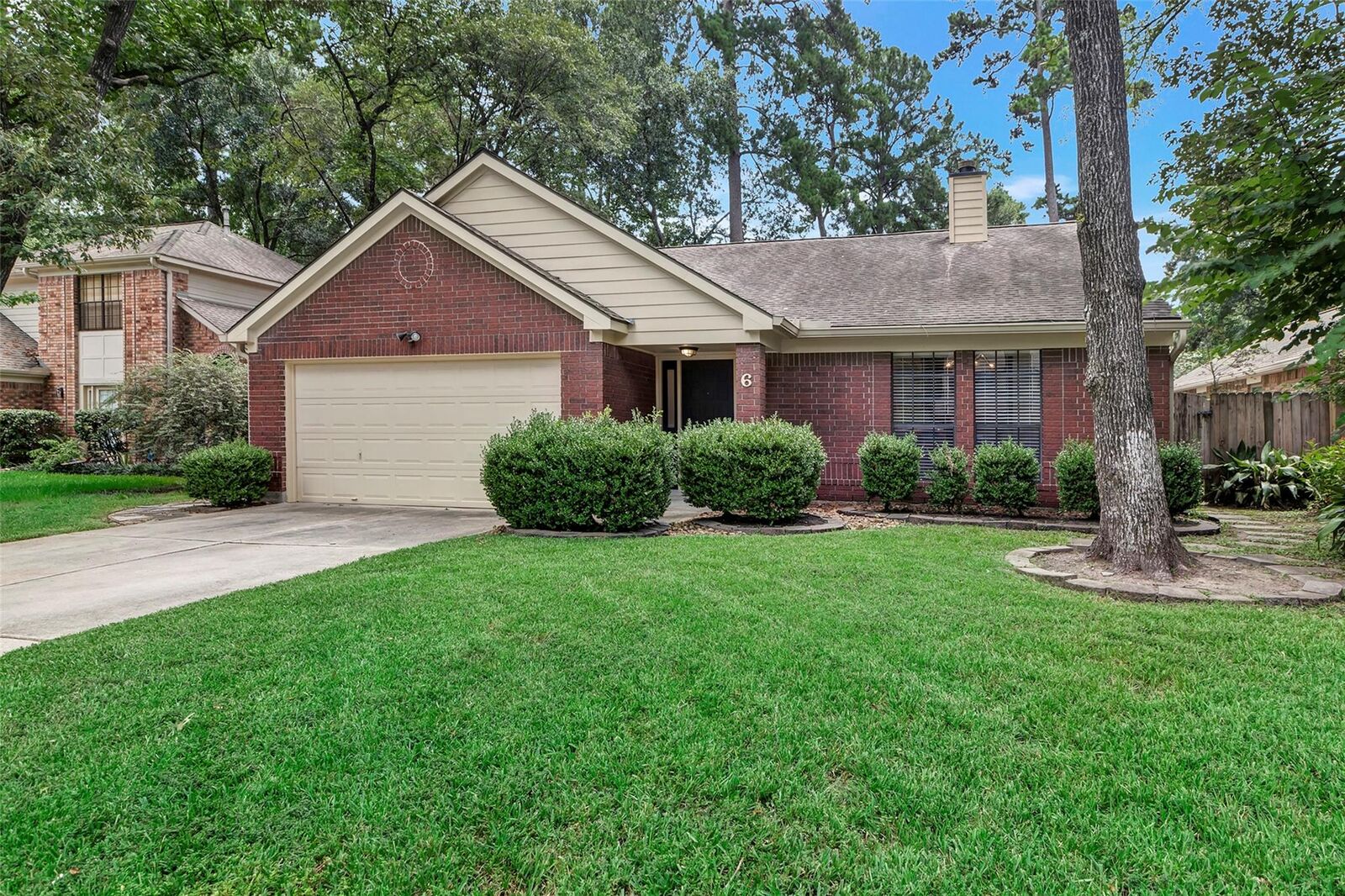 Property Photo:  6 Green Slope Place  TX 77381 