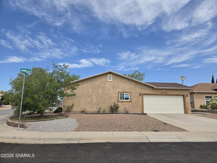 Property Photo:  4001 Jewel Court  NM 88012 
