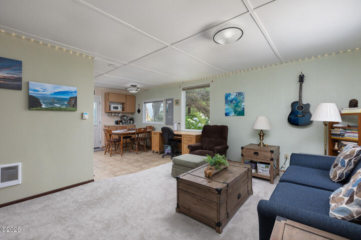 Property Photo: 5745 Holly Avenue OR 97112