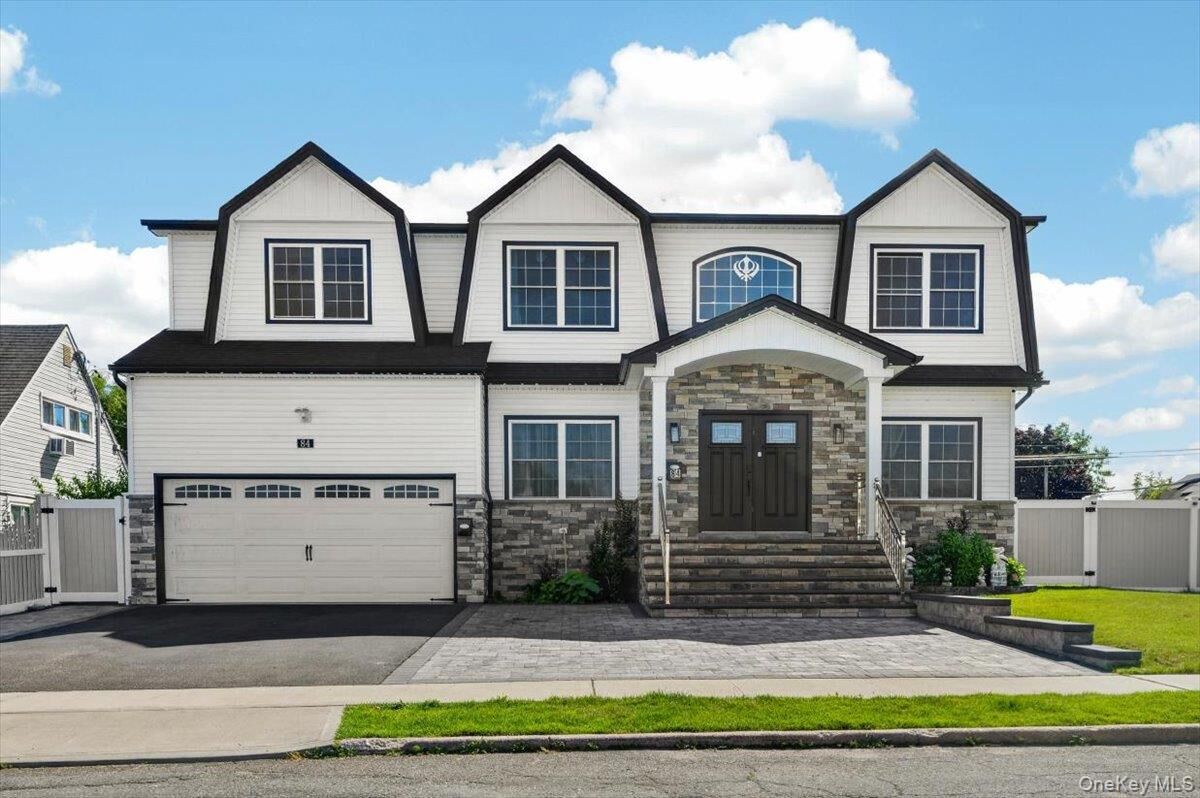 Property Photo: 84 W Choir Lane NY 11590