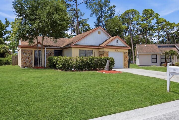 Property Photo: 2108 E 56th Avenue Terrace FL 34203
