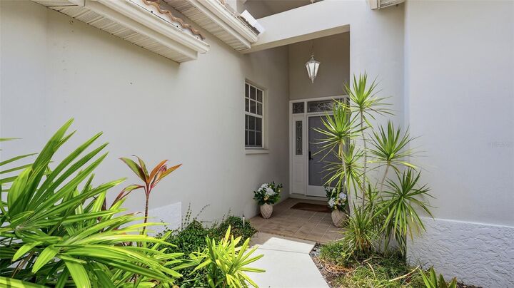 Property Photo:  238 Vestavia Drive  FL 34292 