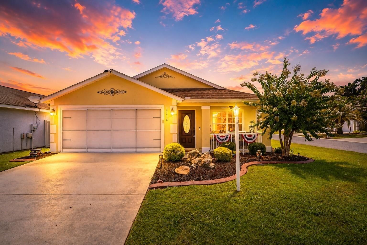 Property Photo: 12416 NE 48th Loop FL 34484
