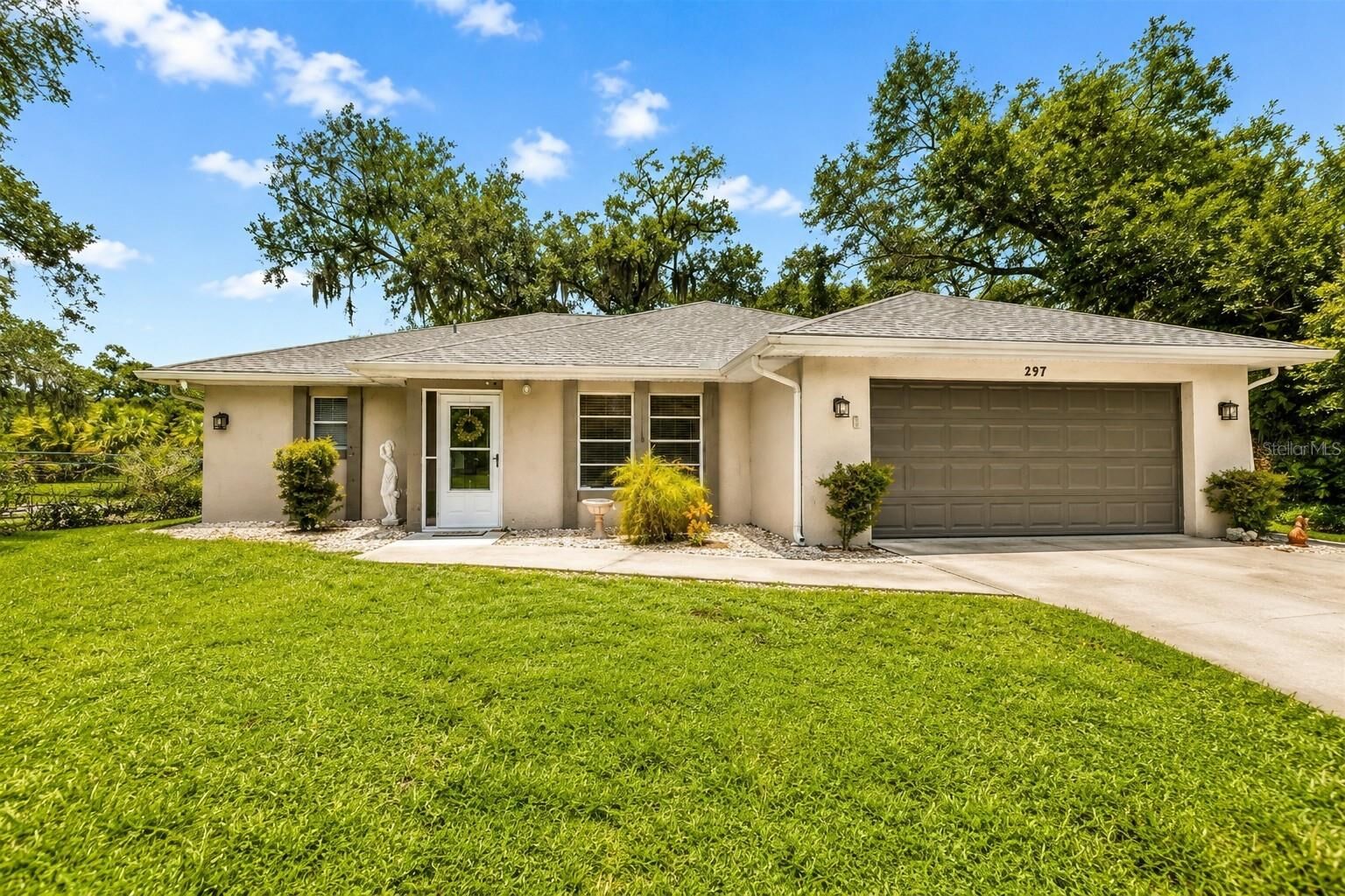 Property Photo:  297 Flamingo Boulevard  FL 33954 