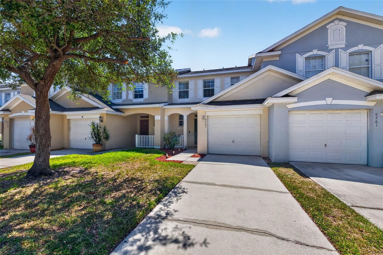 Property Photo:  9763 Carlsdale Drive  FL 33578 