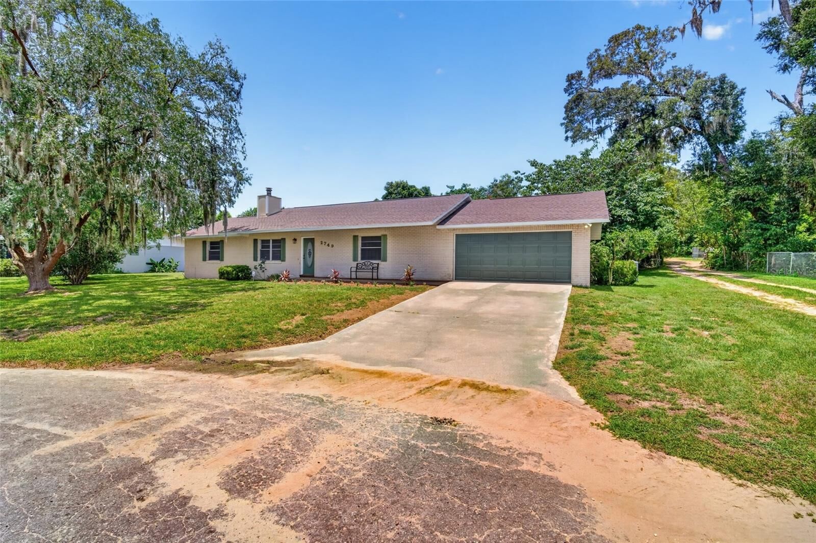 Property Photo: 2749 NE 60th Lane FL 34479