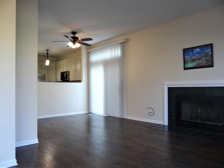 Property Photo:  2818 Alameda Court  IL 60564 