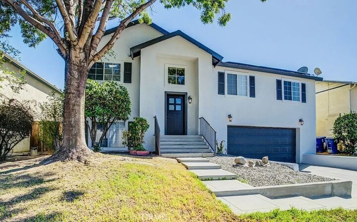 Property Photo: 5114 Yellow Rose Court CA 93307