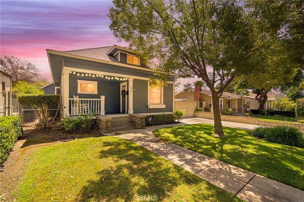 Property Photo:  560 N 2nd Avenue  CA 91786 