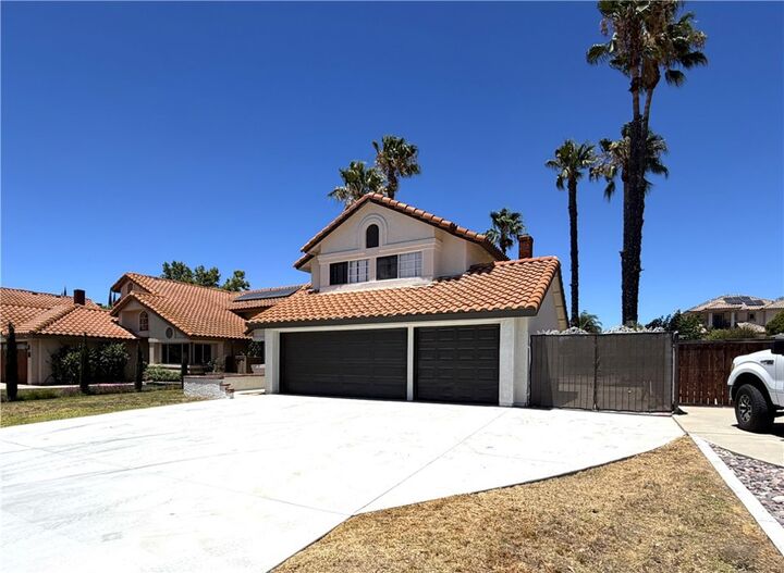 Property Photo:  39858 Amberley Circle  CA 92591 