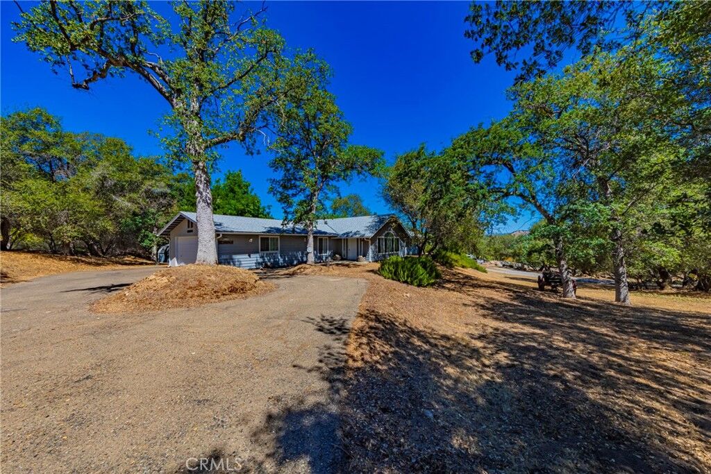 Property Photo:  31116 Blue Heron  CA 93614 