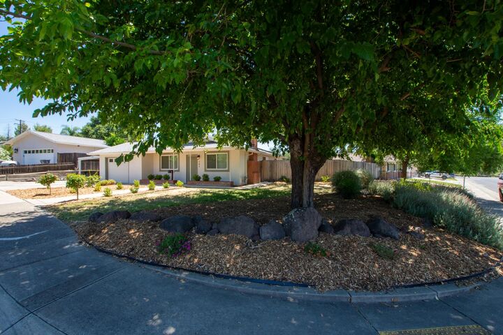 Property Photo: 142 Penaranda Drive CA 95630