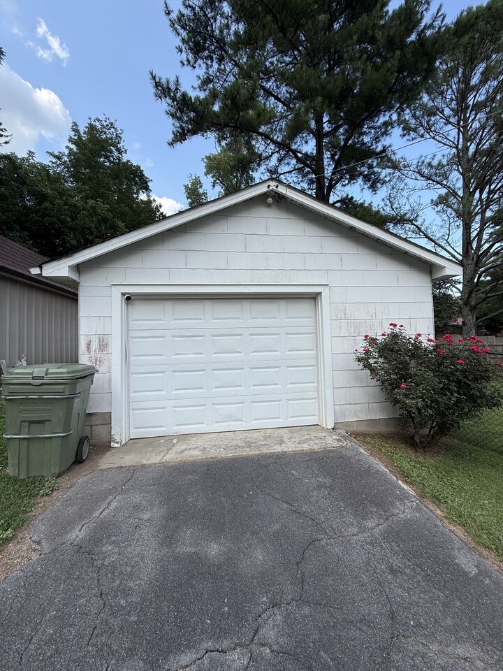 Property Photo:  520 Parrish St  TN 38464 