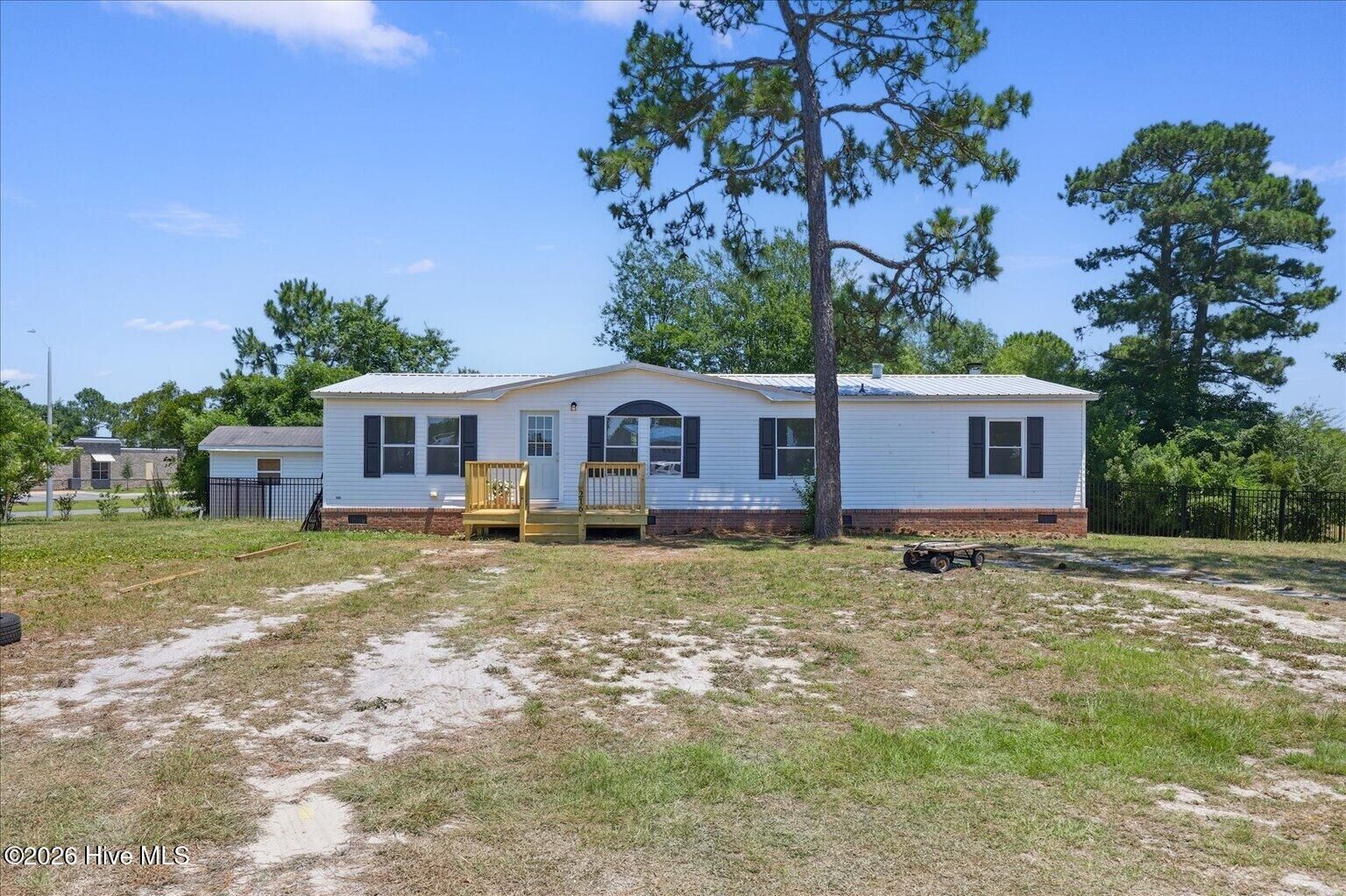 Property Photo: 216 Oak Grove Drive NC 28443