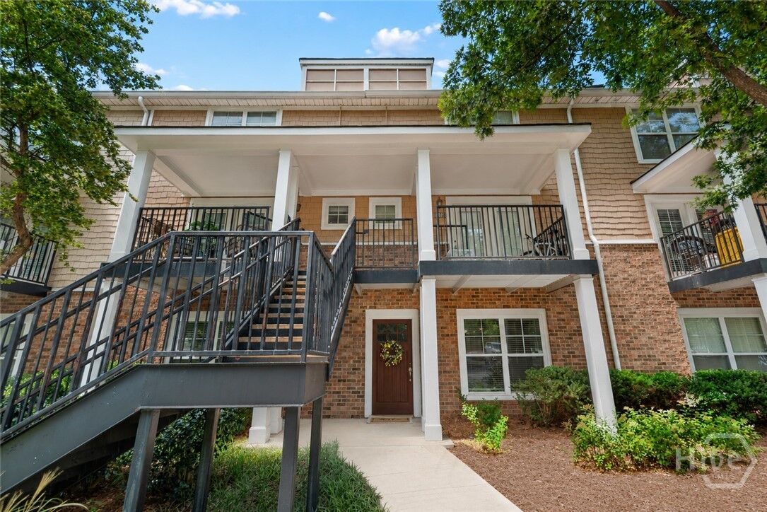 Property Photo: 1035 Barnett Shoals Road 913 GA 30605
