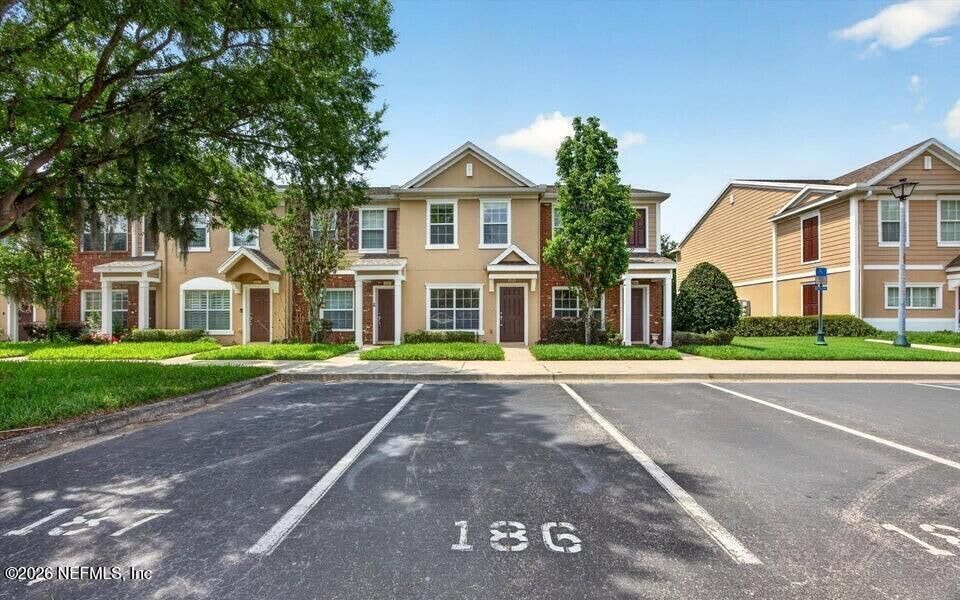 Property Photo:  8098 Summer Palm Court  FL 32256 