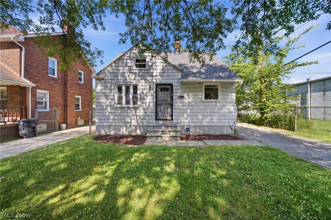 Property Photo:  4064 E 155th Street  OH 44128 