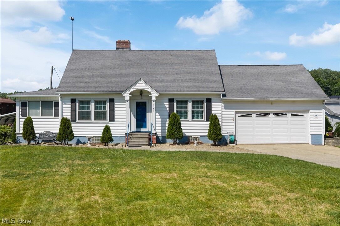Property Photo:  4085 Melton Avenue  OH 44319 
