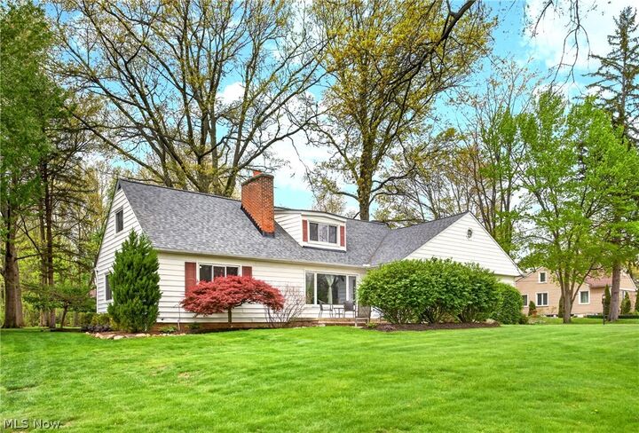Property Photo: 2426 Lander Road OH 44124