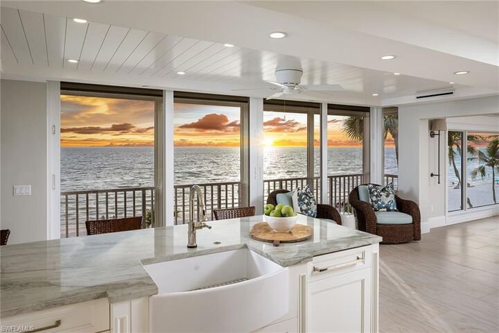 Property Photo: 1285 Gulf Shore Blvd N 3B FL 34102