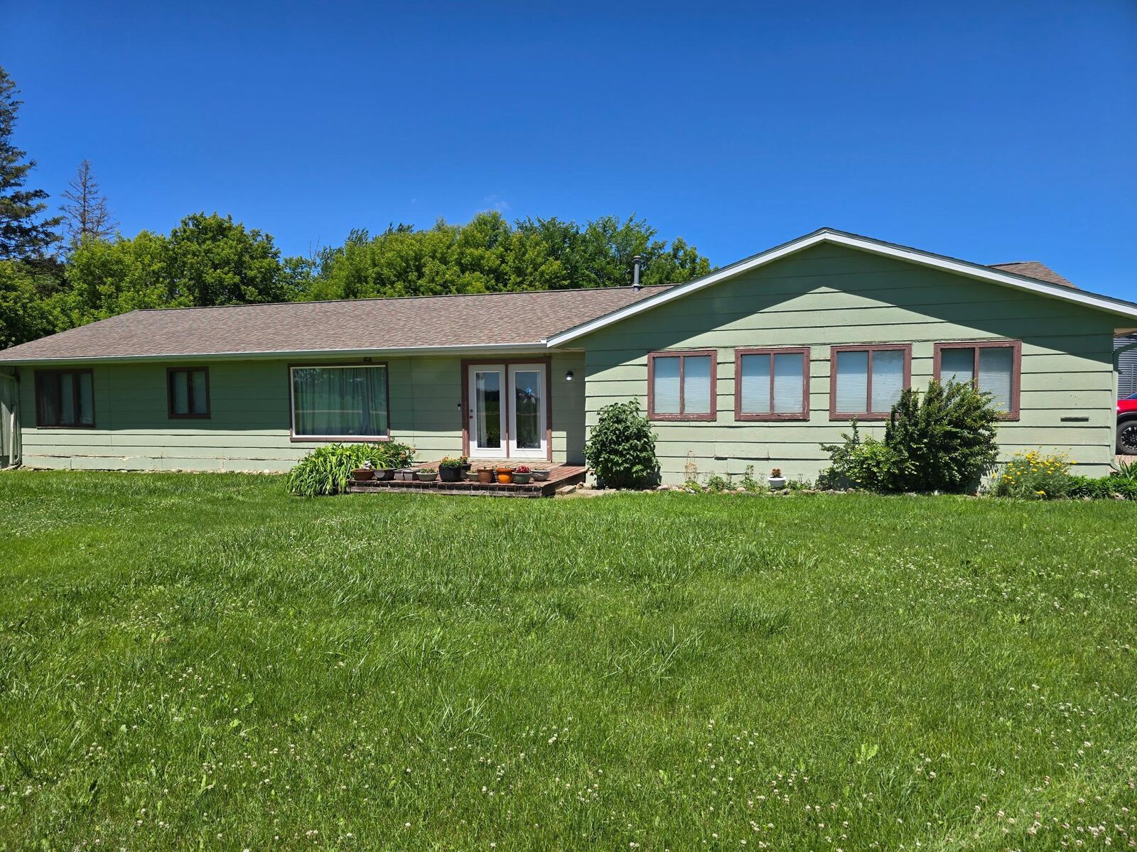 Property Photo: 10466 County Highway 18 MN 56585