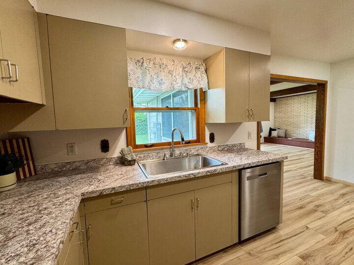 Property Photo: 1706 Irvine Avenue NW MN 56601
