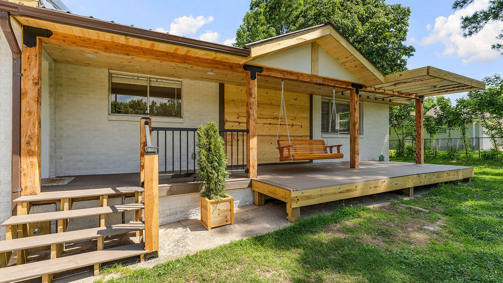 Property Photo: 20908 Dawn Hill East Road AR 72734