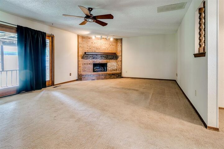 Property Photo: 1013 S Morgan Drive OK 73160