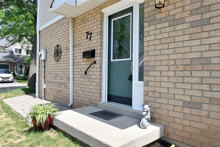 Property Photo: 2530 Northampton Boulevard 77 ON L7M 4B4