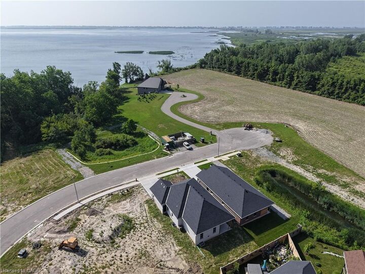 Property Photo:  67 Hunter Drive S  ON N0E 1M0 