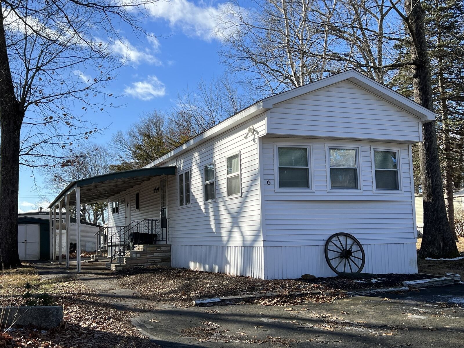 Property Photo: 6 Stagecoach Drive MA 01506