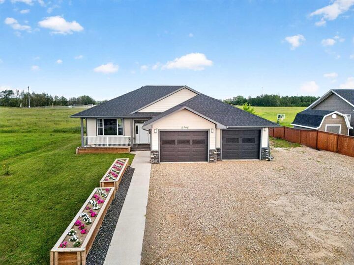 Property Photo:  10705 110 Street  AB T0H 2H0 