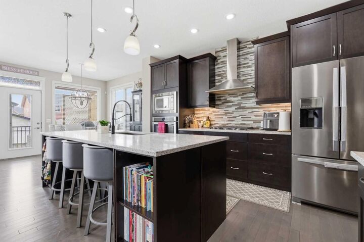 Property Photo:  2620 Ravenslea Gardens SE  AB T4A 0T2 