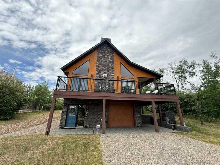 Property Photo:  2 Sunset Lane  AB T0C 2L0 
