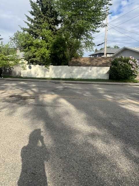 Property Photo: 5147 53 Street AB T4G 1L8